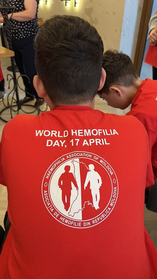 Foto eveniment 6 din Instruirea părinților și copiilor  cu hemofilie,în auto administrarea factorului de coagulare
